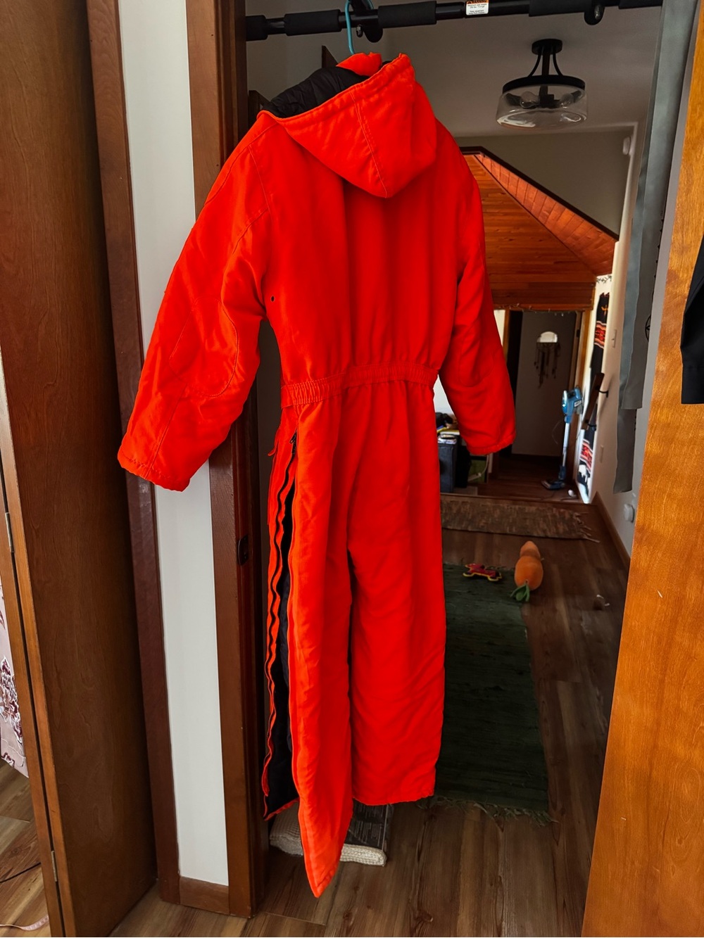 Winchester Full Zip Up Heavy Lined Coveralls Hood/ Zip Up Pockets Mens Size L - Picture 3 of 3